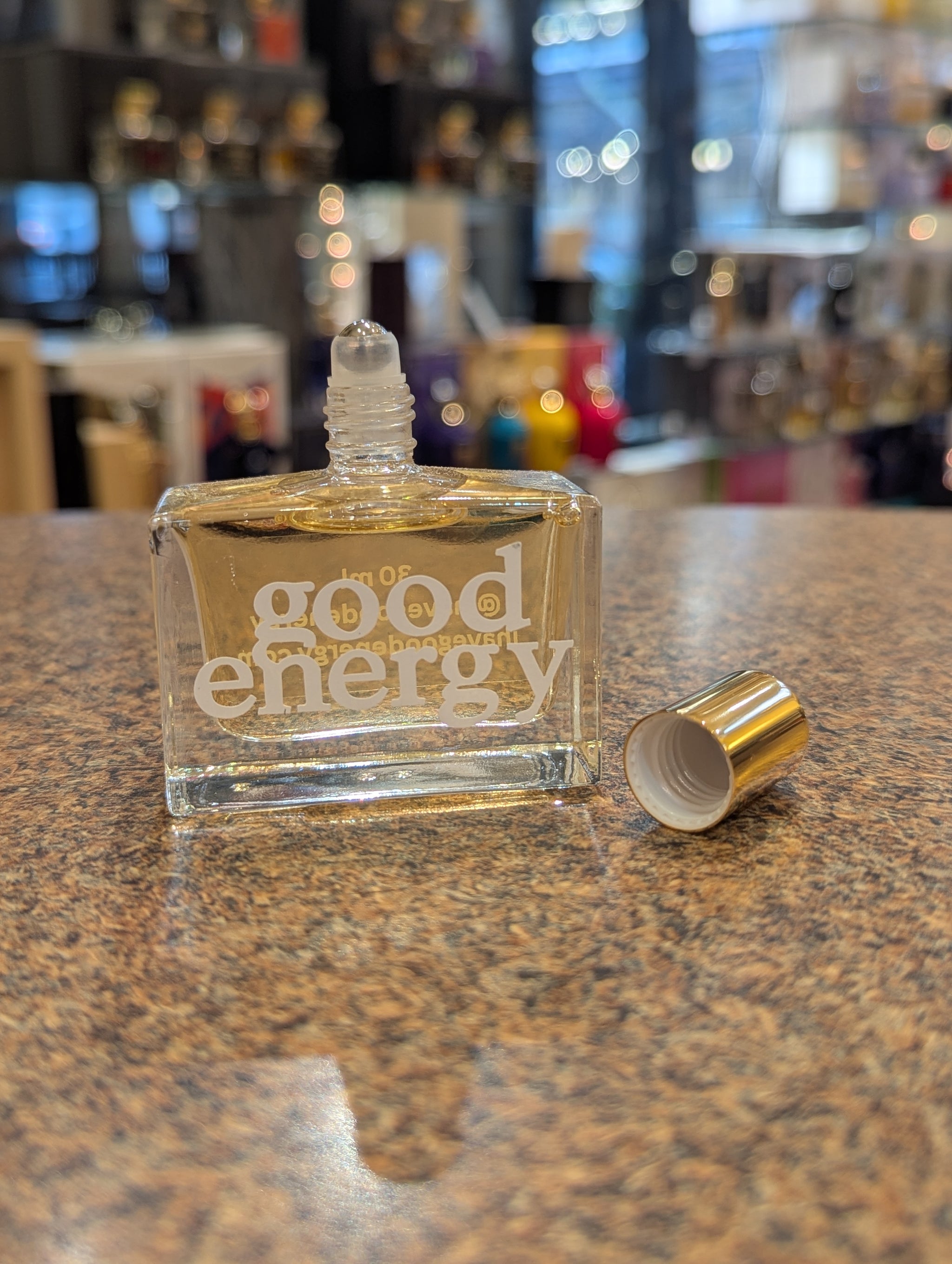 Good Energy UNIVERSAL > Fragrance Oil Roll On | Parfumerie Nasreen